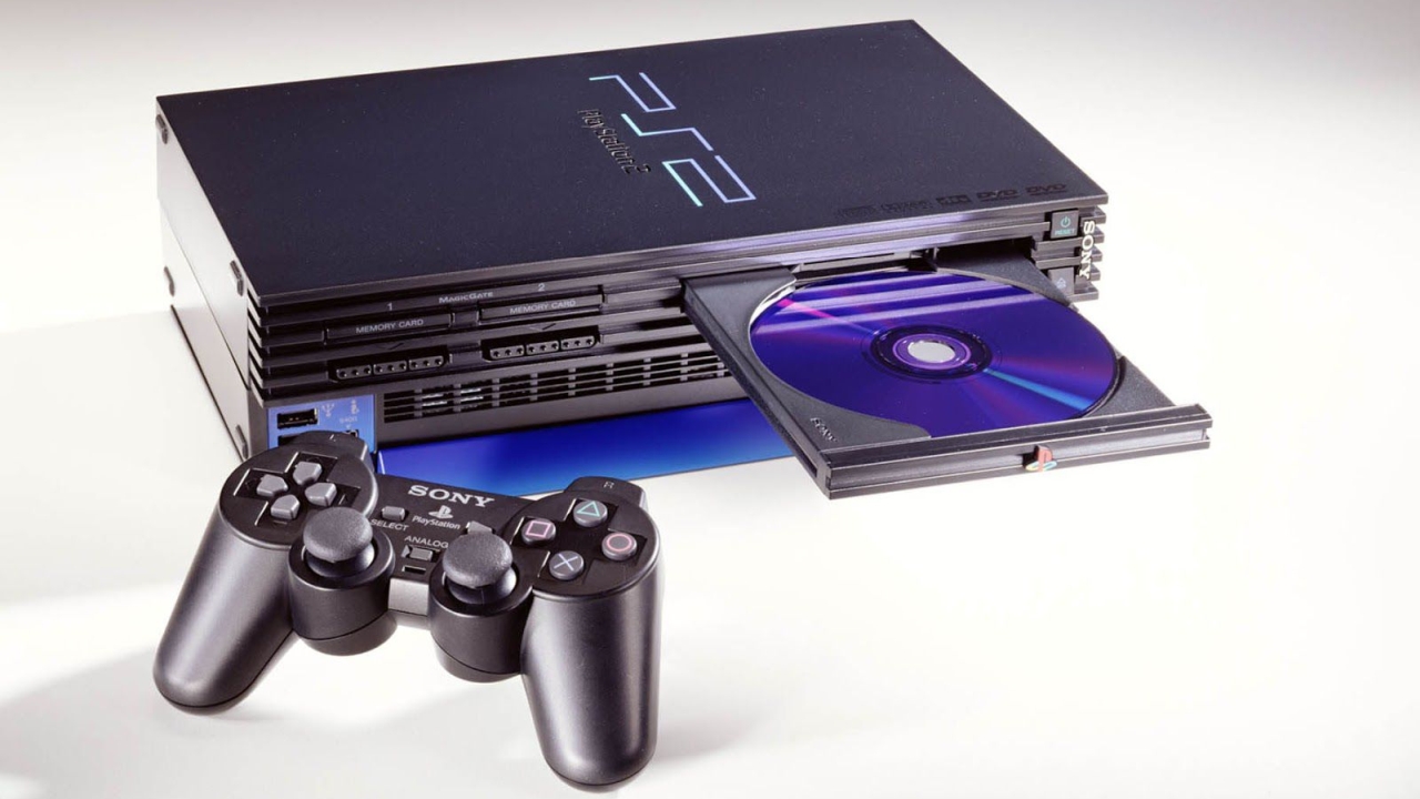 PlayStation 2, la console più venduta di sempre compie vent’anni
