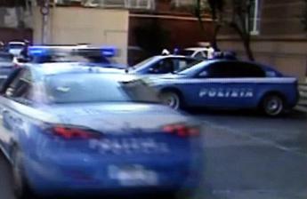 Pavia, tenta di violentare ragazza in centro: arrestato 31enne