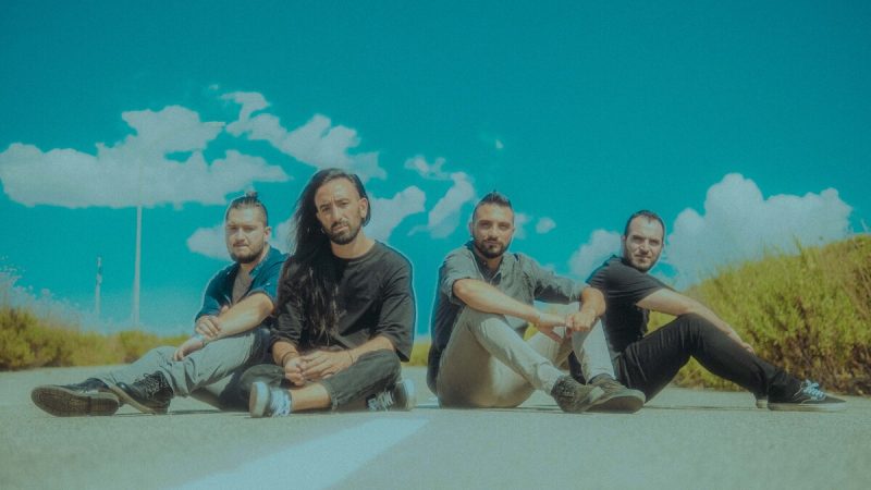 I digital store si colorano di ritmo ed emozione: “Hyperpop” è l’EP di debutto degli YOKO, la band più rivoluzionaria della musica italiana