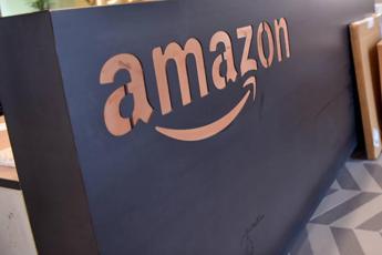 Amazon, lavoratori preparano primo sciopero in Gran Bretagna