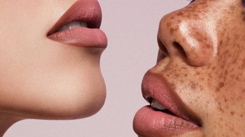 Lip plumper: il trucco per avere labbra voluminose