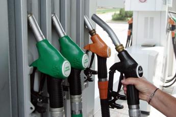 Carburanti, prezzi di benzina e gasolio in salita oggi in Italia