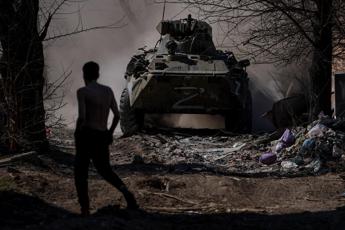 Ucraina, 007 Gb: “Russia usa vecchi blindati come autobombe”