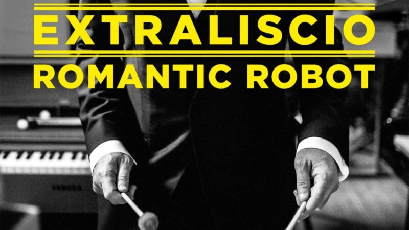Extraliscio, fuori domani il nuovo album: “Romantic robot”