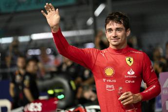 Ferrari, Leclerc: “Scambio con Hamilton? Voglio vincere qui”