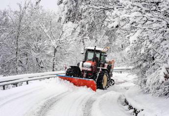 L’inverno travolge l’Italia, weekend di neve e gelo da Nord a Sud