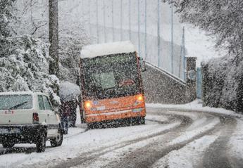 Neve e gelo sull’Italia, allerta meteo per 9 Regioni