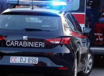 Roma, urta pannelli cemento con camion: morto autista
