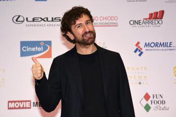 Sanremo 2023, Alessandro Siani verso il festival: monologo o solo promo?