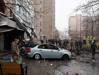 Ucraina, si schianta elicottero: 18 morti, anche ministro Interno e vice