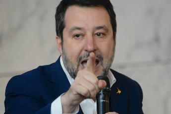 Elezioni Lombardia, Salvini: “C’è chi sceglie anarchici, io scelgo lombardi”