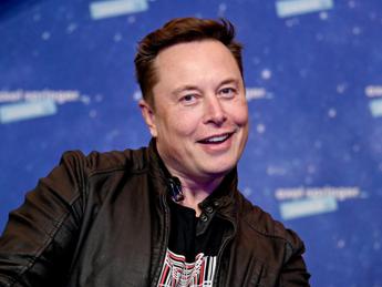 Elon Musk assolto dall’accusa di frode per tweet su Tesla
