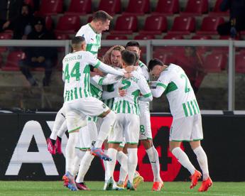 Lecce-Sassuolo 0-1, gol di Thorstvedt