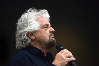 M5S, Grillo torna in scena e attacca il governo “di estrema destra”