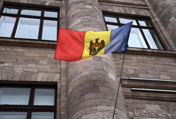 Moldavia, filorussi tentano irruzione in sede governo: scontri
