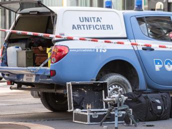 Roma, allarme bomba nel cuore della Capitale