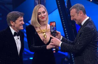 Sanremo 2023, Fiorello show: “Domani dirigenti Rai tutti a casa…”