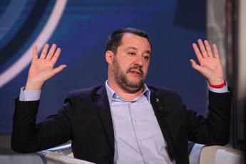 Sanremo 2023, Salvini: “Fedez? Rai è servizio pubblico, certe scene un po’ volgarotte”