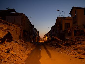 Terremoto Turchia, 3 persone estratte vive dopo quasi 300 ore