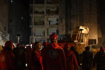 Terremoto Turchia, madre e due figli salvati a 72 ore sisma