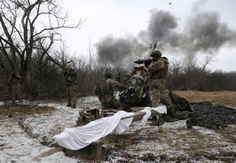 Ucraina, Borrell: “Per ottenere la pace bisogna vincere la guerra”