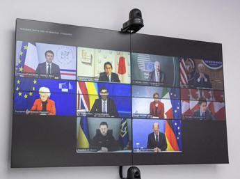 Ucraina, G7: “Nuove sanzioni contro la Russia”