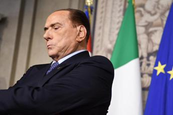 Ucraina, tensione Ppe-Forza Italia. Berlusconi: “Criticato perché voglio pace”