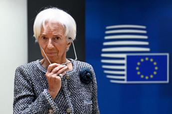 Banche, non c’è allarme Ue: “Settore forte e Bce pronta se serve”