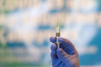 Calò (UniPd): “Nuovo vaccino anti-Herpes Zoster a pazienti in dialisi”