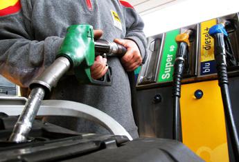 Carburanti, quiete sui prezzi per benzina e gasolio