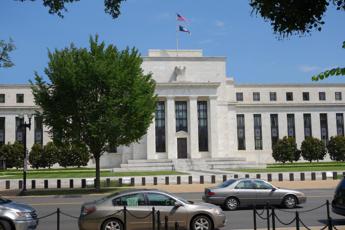 Fed rialza tassi di 25 punti
