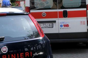 Fermo, scuolabus in retromarcia investe e uccide bimbo di un anno