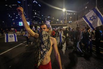 Israele, proteste contro riforma giustizia: manifestazioni e tensione