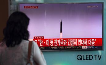Nordcorea, lanciato nuovo missile balistico nel Mar del Giappone