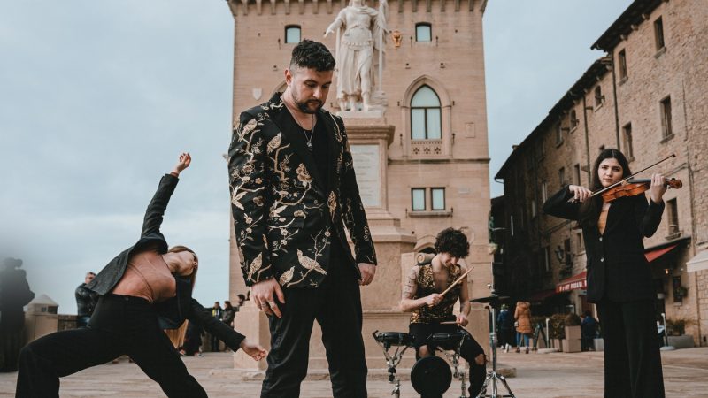 Dal prestigioso palco di “Una Voce per San Marino” al nuovo emozionante singolo: Ruggero Ricci affronta la delicata tematica dell’overthinking in “Firework”
