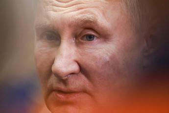 Russia, l’audio ‘rubato’ che accusa Putin: “È Satana, ha seppellito il Paese”