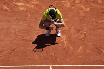 Atp Barcellona, Sinner si ritira per infortunio