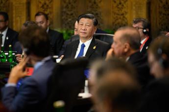Cina, Xi Jinping: “Forze armate si preparino a combattimenti reali”