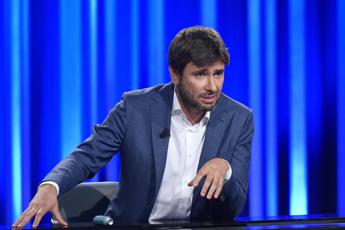 Di Battista torna con ‘Schierarsi’, nel programma no al Mes a stop armi a Kiev