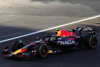 F1 Gp Baku 2023, Perez vince la gara sprint davanti a Leclerc e Verstappen