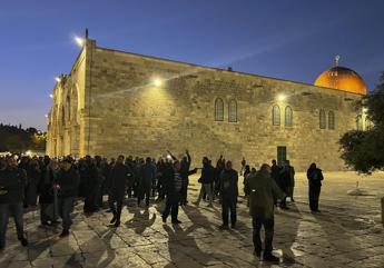 Gerusalemme, moschea al-Aqsa: nuovi scontri
