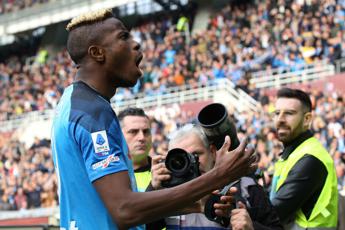 Napoli, infortunio Osimhen: obiettivo rientro per la Champions