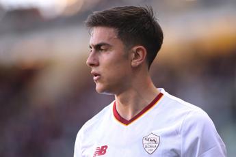 Roma-Feyenoord, Dybala si allena in gruppo: come sta