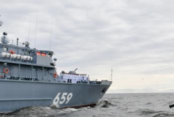 Ucraina, navi da guerra russe nel Mar Nero: cosa succede