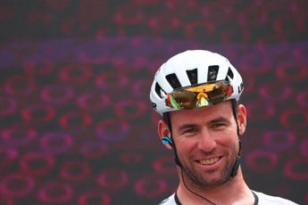 Ciclismo, Cavendish annuncia il ritiro a fine stagione: “Ho vissuto un sogno”