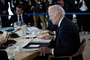 G7, Biden: “Libereremo il mondo dalle armi nucleari”