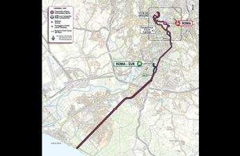 Giro d’Italia 2023, strade chiuse a Roma: percorso, tutti i divieti