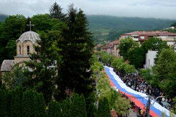Kosovo, nuove proteste nel Nord. Kurti: “Pronto a incontrare presidente Serbia”