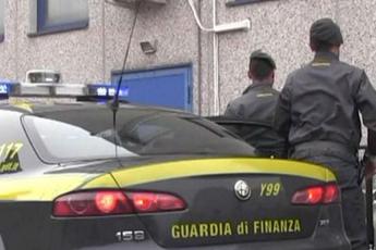 Otto kg di cocaina nella sedia a rotelle, arrestato a Malpensa