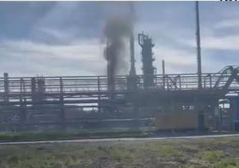 Ucraina, nuovo incendio in raffineria russa – Video